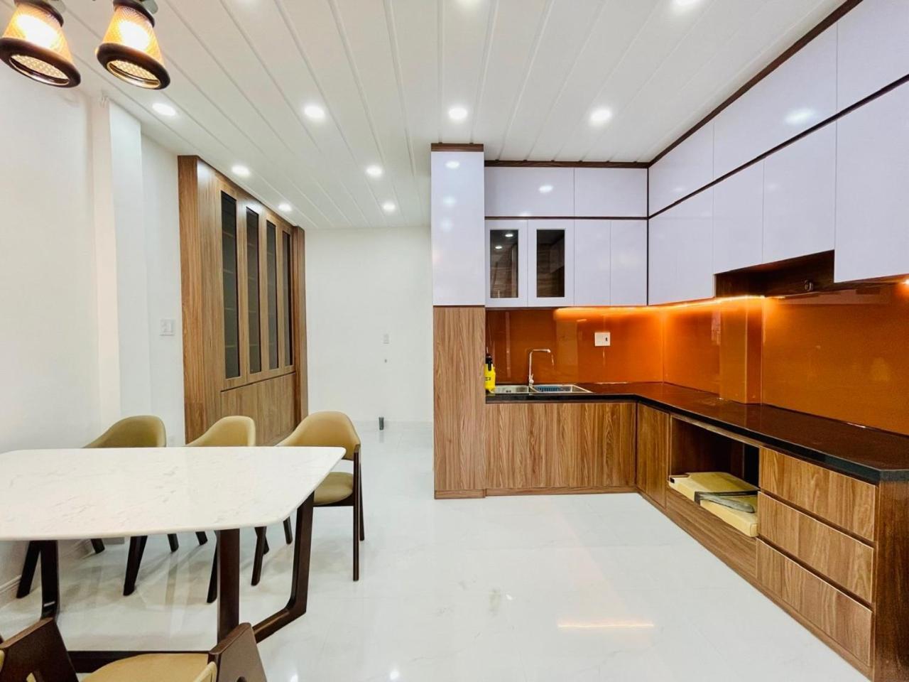 Urban Tranquility Go Vap 2br Căn hộ *